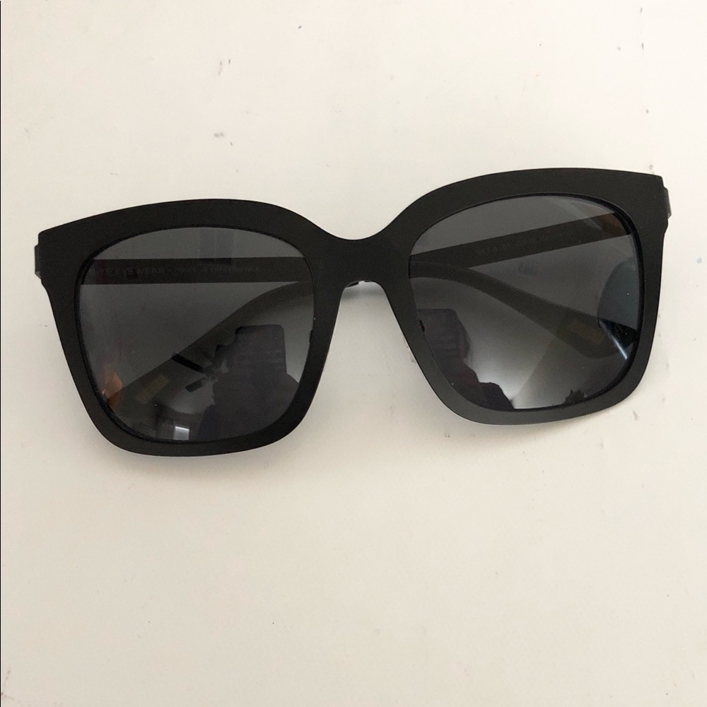 DIFF sunglasses